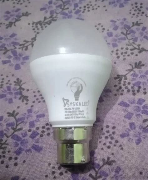 W Syska Warm White Led Bulb Lm Lm W At Rs Piece In New