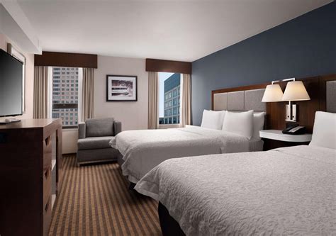 HAMPTON INN CHICAGO DOWNTOWN/MAGNIFICENT MILE CHICAGO, IL