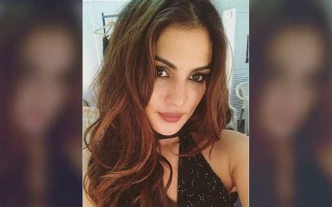 Sushant Singh Rajputs Gf Rhea Chakraborty Drops Second Video On