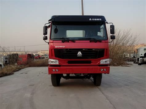 Sinotruk HOWO 4X2 371HP Heavy Prime Mover Truck Tractor China HOWO