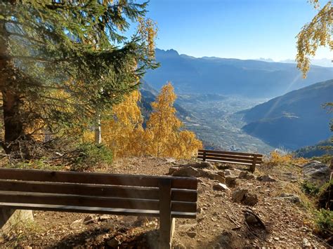 On the Merano High Mountain Trail to the Alpine hiking trail Waterfall