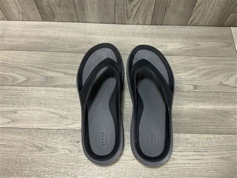 Crocs Mens Swiftwater Wave Ll Flip Flop Sandal Blackg Gem