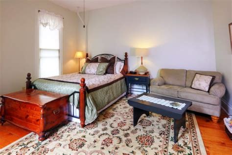 OUR FAIR LADY BED & BREAKFAST - Updated January 2025 - 20 Photos & 20 Reviews - 313 E Linn St ...