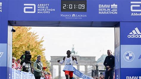 Marathon Le K Nyan Eliud Kipchoge Bat Son Propre Record Du Monde