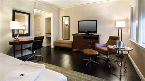 Hotel Rooms In Houston | The Whitehall Houston | Official