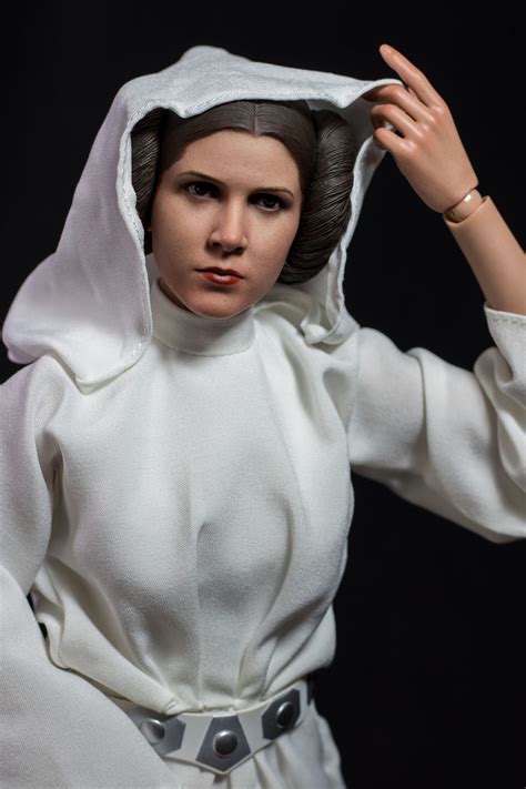Doons Dungeon 1 6 Hot Toys Star Wars Princess Leia Figure Review