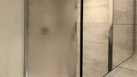 How To Clean A Mirror And Not Leave Streaks at Dewey Blanchard blog