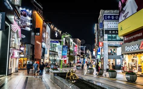 Cultura De Gwangbok Dong E Visão De Shopping De Fashion Iluminada à