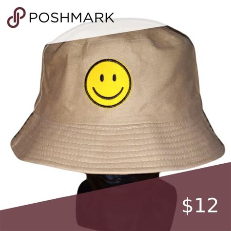 Smiley Bucket Hat Unisex