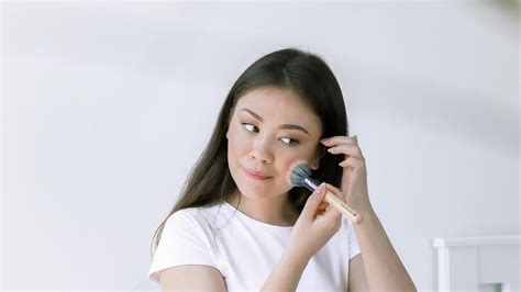 6 Tren Makeup Korea Yang Bisa Diikuti Bikin Makeupmu Terlihat Berbeda