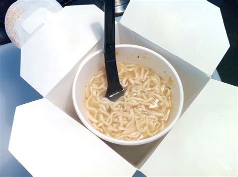 Review Naked Noodle Thai Style Chicken Flavour