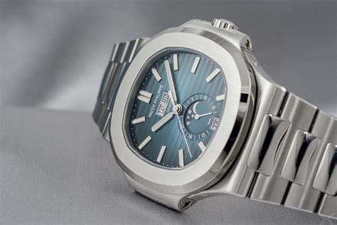 Hands On Patek Philippe Nautilus 57261a 014 — Luxify