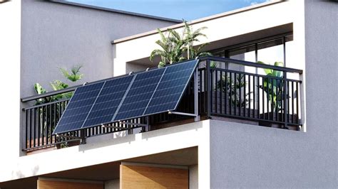 Así puedes poner placas solares en tu balcón desde 700 euros y ahorro