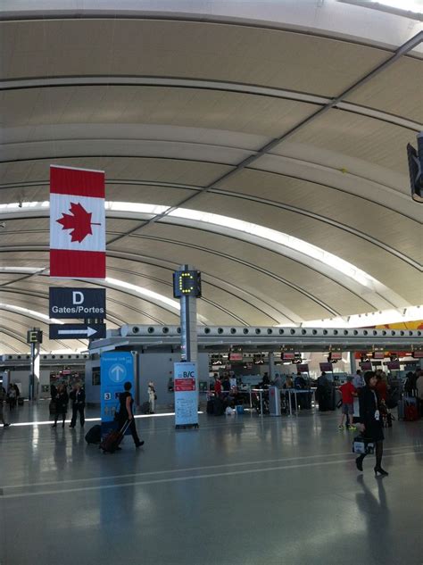 Toronto Pearson International Airport Guide Off