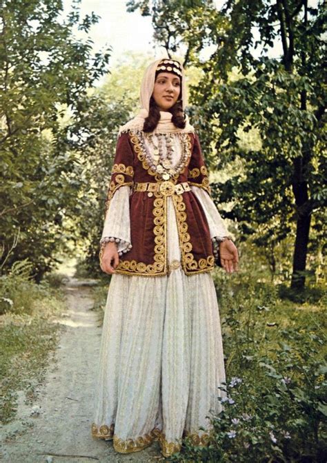Армянский национальный костюм (68 фото) | Armenian clothing ...
