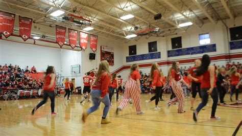 Pep Rally Dance At Bhs Youtube