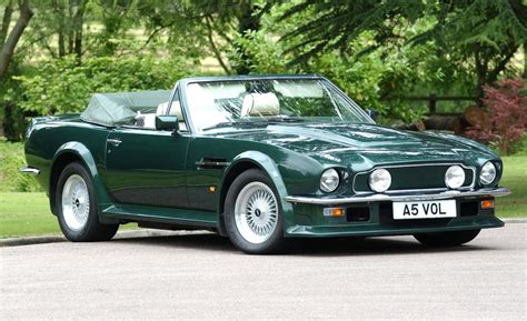 1987 Aston Martin Volante - Information and photos - MOMENTcar