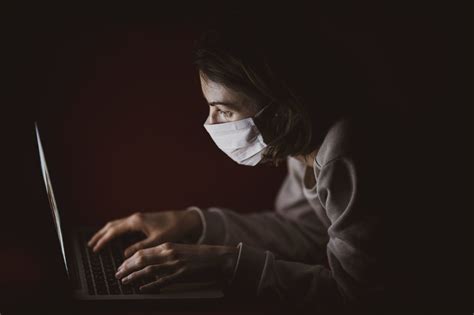 5 Signs that your Computer has been infected by a Virus