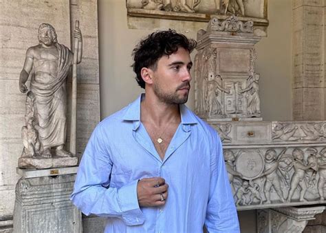 Olivier Dion Et Sa Blonde Se La Coulent Douce En Italie Voyez Leurs Photos