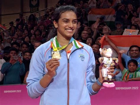 CWG 2022 President Murmu PM Modi Congratulate PV Sindhu On Winning