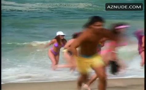 Tiffani Amber Thiessen Lark Voorhies Bikini Scene In Saved By The Bell Hawaiian Style Aznude