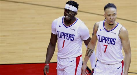 Free Agent Guard Reggie Jackson Re Signs With Clippers