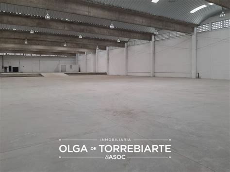 Inmobiliaria Olga De Torrebiarte Y Asociados Complejo De Bodegas En