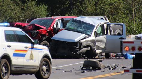 2 Dead After Crash Closes Highway 1 Near Sorrento B C Ctv News