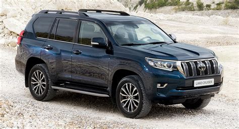 2018 Toyota Land Cruiser Cars