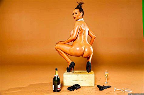 Nikki Benz Break The Internet 1 212 Porn Pic