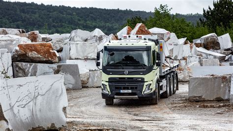 Volvo Trucks F Hrt Mit Dem Neuen Volvo Fmx Seinen Robustesten