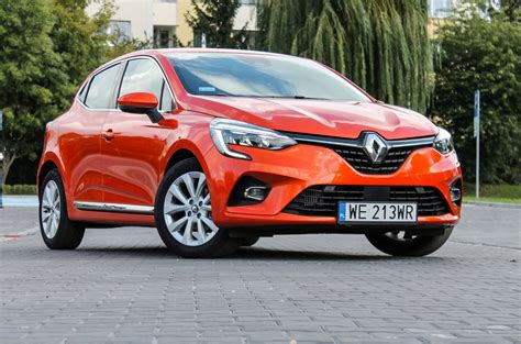 Nowe Renault Clio V Zdobywa Tytu Car Of The Year Na Litwie