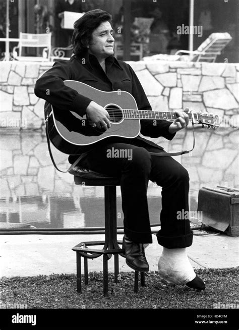 COLUMBO: SWAN SONG, Johnny Cash, (1974), 1971-93 Stock Photo - Alamy