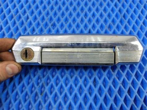 Купить Ручка двери Лада ВАЗ 2121 Нива в Тюмени по цене: 400 ...