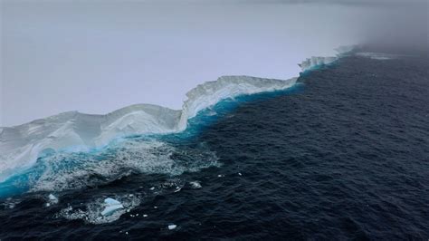 RRS Sir David Attenborough samples A23a iceberg during climate science ...