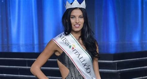 Miss Italia Eletta Con Il Televoto Carolina Stramare Di Vigevano