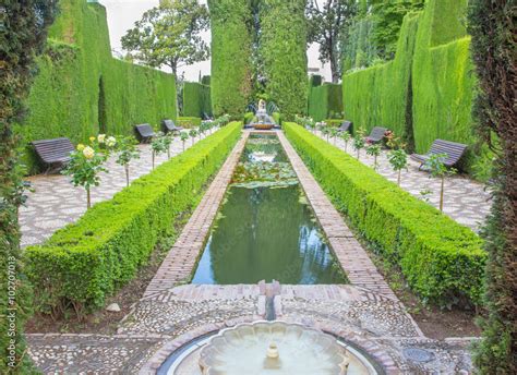 Granada - The Generalife gardens of Alhambra palace. Stock Photo ...