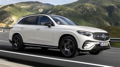 2025 Mercedes-Benz GLC-Class gains PHEV model - Autoblog