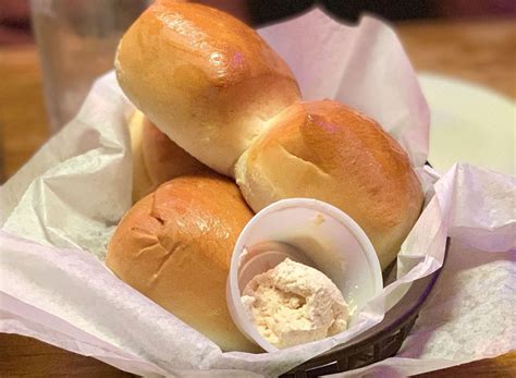 9 Secrets Texas Roadhouse Employees Dont Want You To Know — Eat This