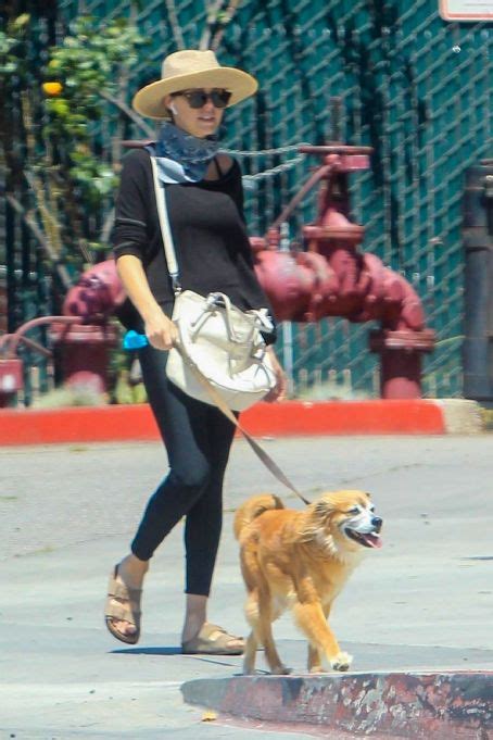 Who is Lucy Punch dating? Lucy Punch boyfriend, husband