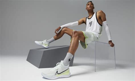 Nike Elevate 3 Basketball Shoes