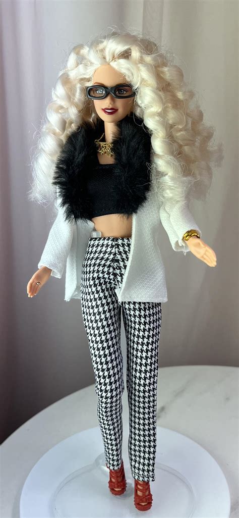 Curly Hair Doll of the Week! : r/Barbie