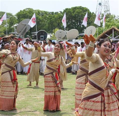 Folk Dance & Music in Assam - List of Popular Folk Dances and Music in ...