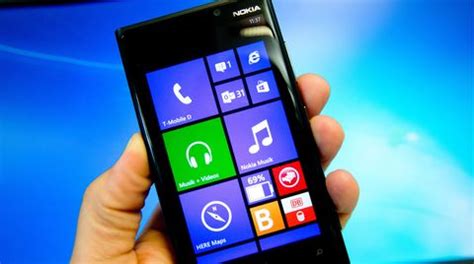 Neue Windows Phones Nokia Enth Llt Lumia Und Lumia Stern De