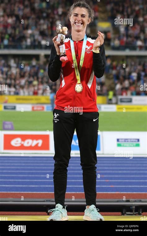 Olivia Breen Of Wales Celebrates Winning Gold In The Womens T37 T38