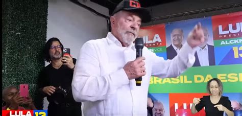 No Complexo Do Alemão Lula Promete Criar A Conferência Nacional Das