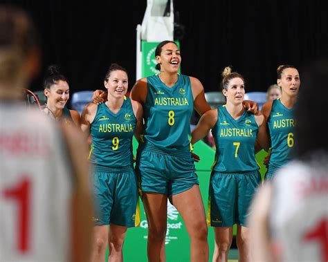 Liz Cambage makes history in WNBA | Commonwealth Games Australia