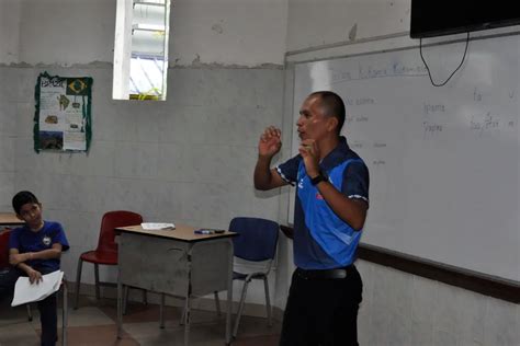 Lucha Educativa Kukama Profesores Revitalizan Lengua Ind Gena Para