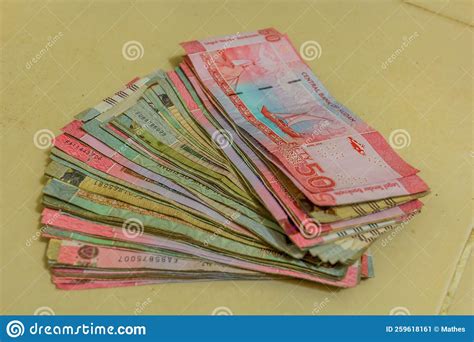 View of Sudanese Pound Banknot Stock Image - Image of economy, currency ...