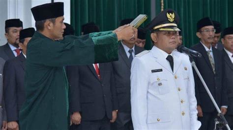 BREAKING NEWS Bupati Bekasi Eka Supria Atmaja Meninggal Dunia